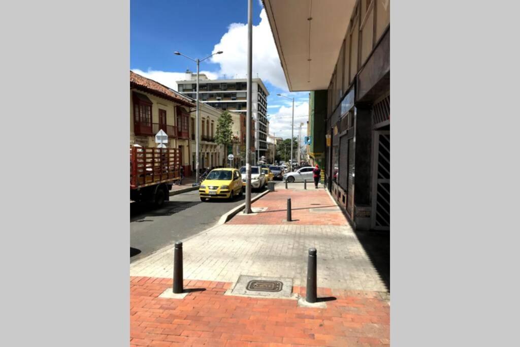 (1902A) - Apto en el Corazón de la Ciudad con Vista Única Bogotá Exterior foto